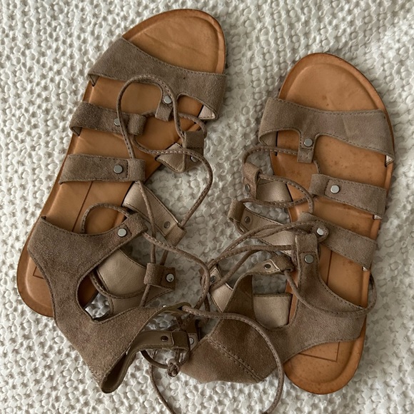 Sandals - Picture 2 of 3